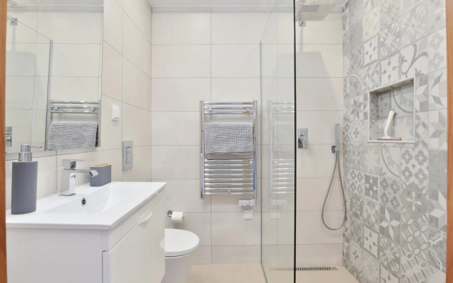 Casa Rujo - Waterside Village House