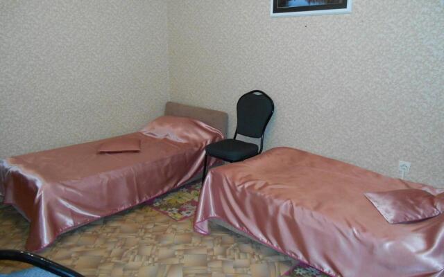 Avrora Hotel