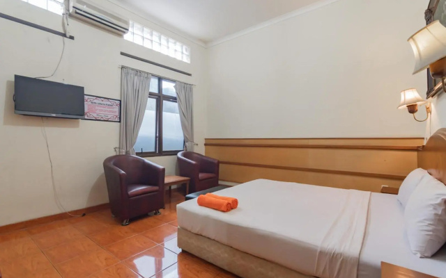 OYO 228 Hotel Lodaya