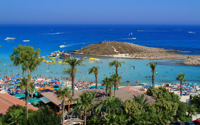 Nissiana Hotel