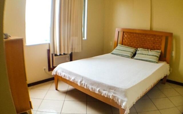 Apto A 50M Da Praia Do Forte - Ar Condicionado