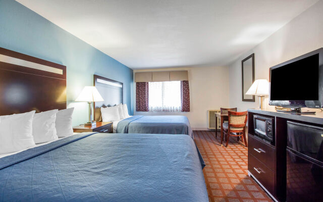 Quality Inn Near Mammoth Mountain Ski Resort