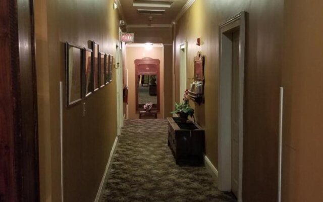 The Columns Hotel