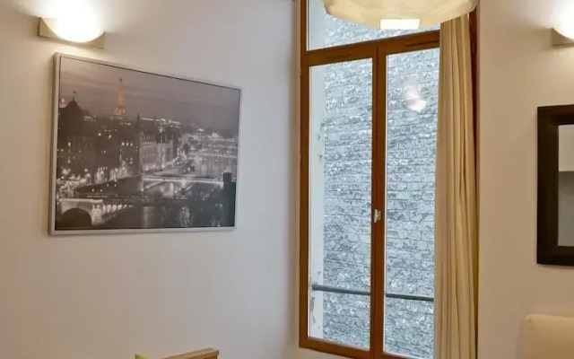 Beaubourg-Rivoli Centre Pompidou