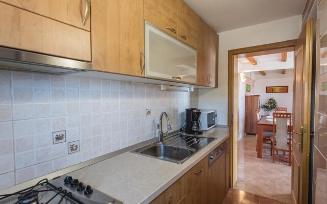 Beautiful Home in Komarna With Wifi and 2 Bedrooms