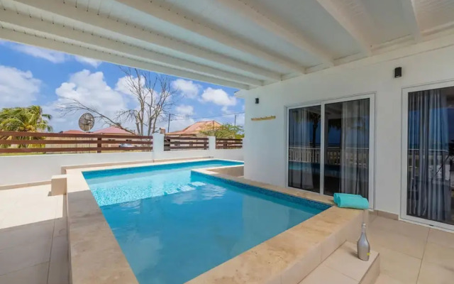 Secluded Beachfront Gem Pool Patio View BBQ