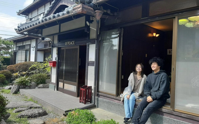 Wぴーす（W Peace)