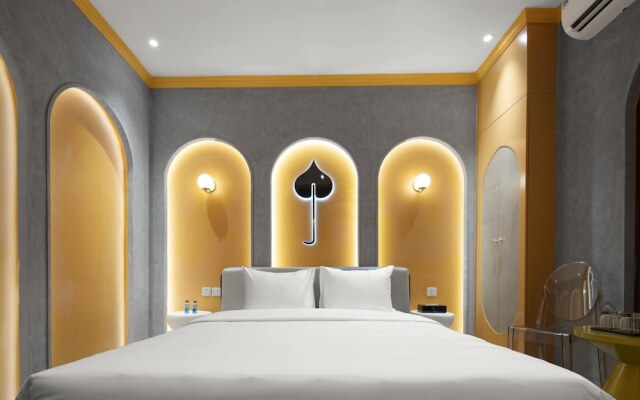 Jacayl Hotel