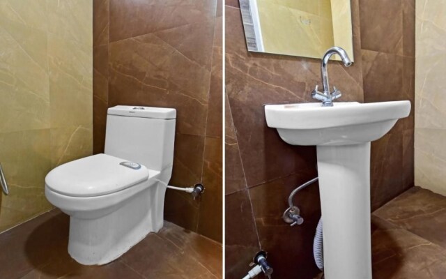 Oyo 84809  Mahalaxmi Guest House