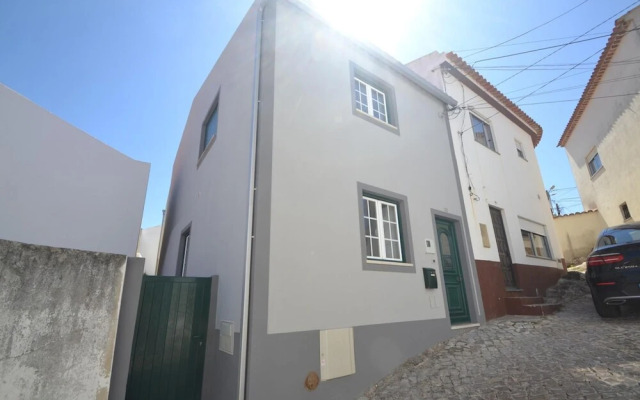 Carmonas 32 Hill in S o Martinho do Porto