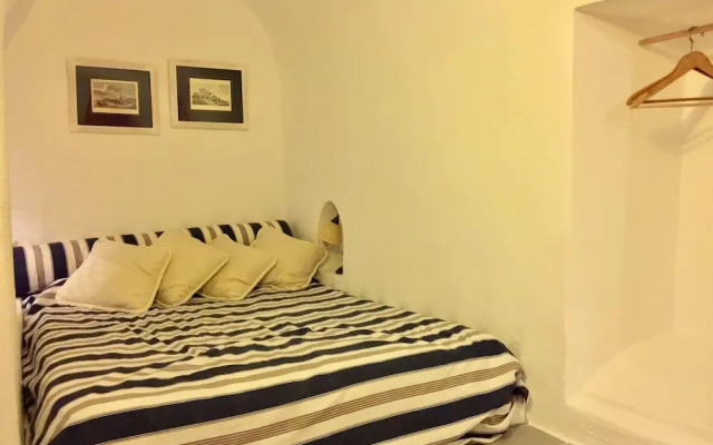 Timedrops Santorini Volcano Villa