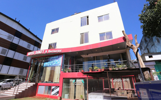 OYO 7828 Hotel Saket