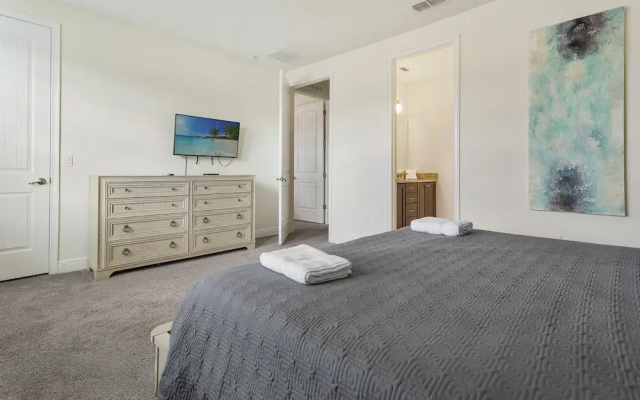 331-8-pc-perfectly Furnished With Games and Movie