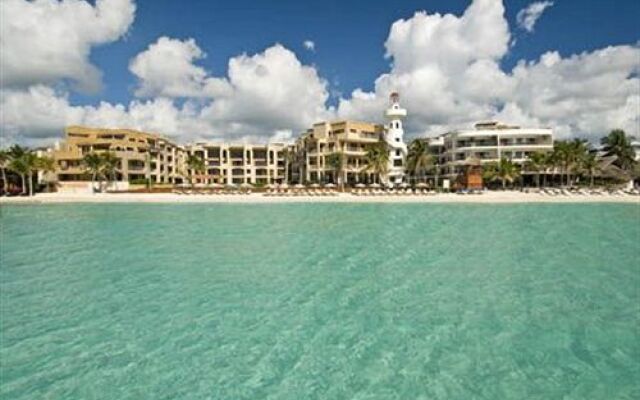 Encanto El Faro Luxury Ocean Front Condo Hotel