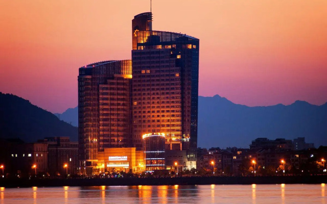 Fuyang International Trade Center Hotel