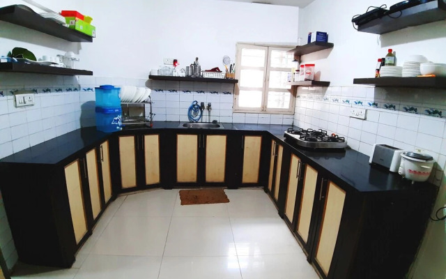 Smart Stay Service Apartment
