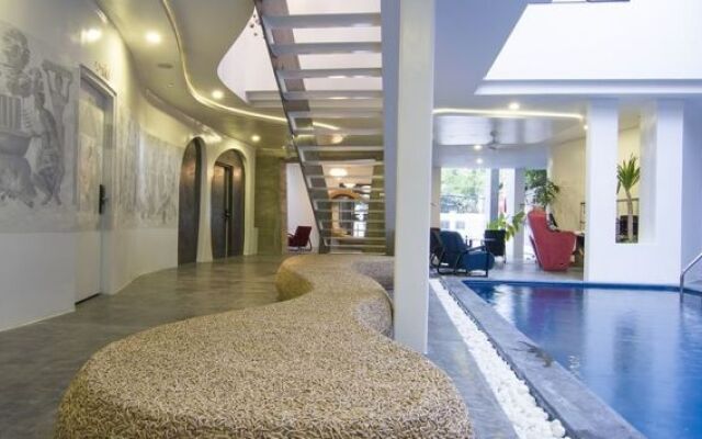 Le Blanc Boutique Hotel