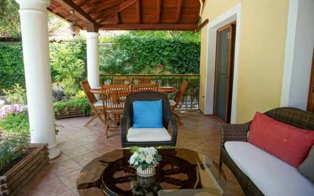 Villa Dolphin