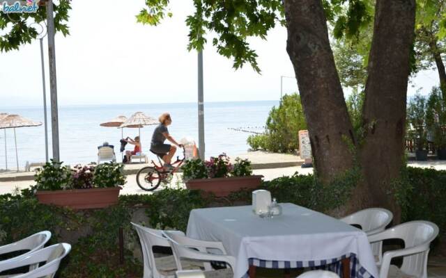 Cizenel Hotel