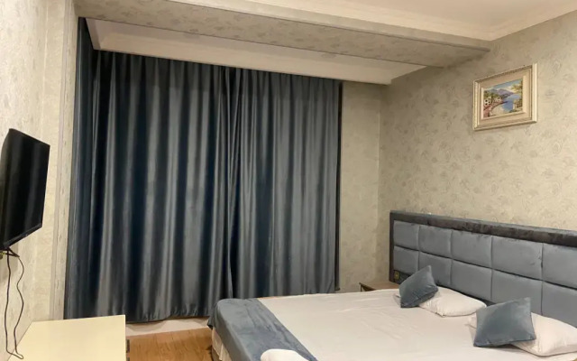 Eleon Hotel