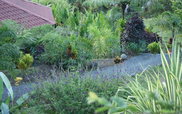 Arenal Waterfall Lodge