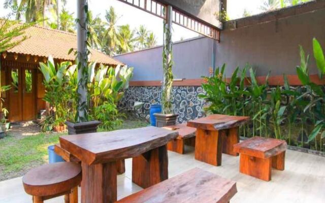 RedDoorz Syariah @ Banyu Asem Banyuwangi