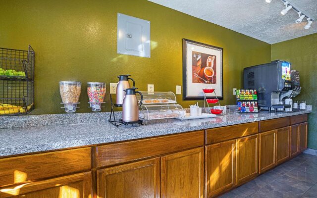 Rodeway Inn