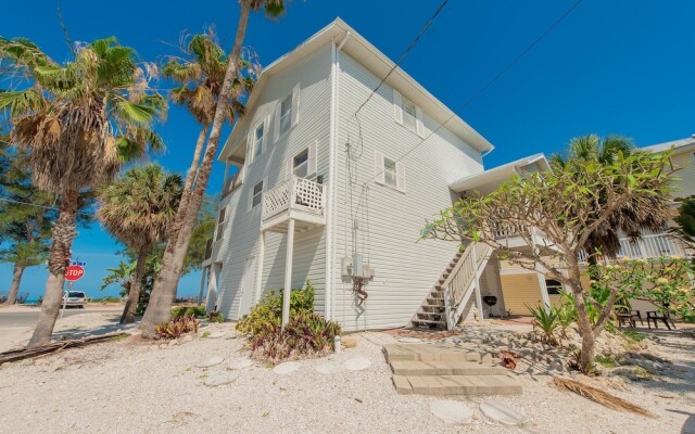 Coquina Breeze Apartment 2