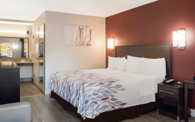 Red Roof Inn Tupelo