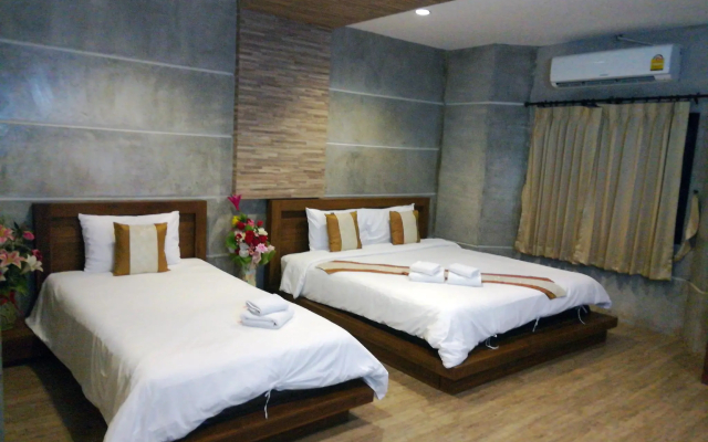 Komol Residence Bangkok