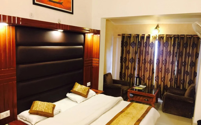 Hotel Kahkashan
