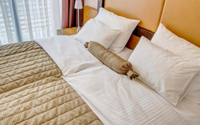 Hotel MIR