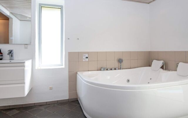8 Person Holiday Home in Knebel-by Traum