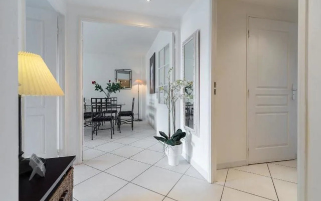 Spacious 3BR central - 6 pax - 2 mn from Croisette