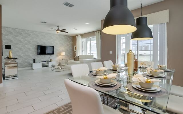 Storey Lake - 4725 Sleepy Hollow Drive