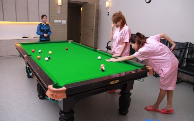 Sanshui Lubao Hot Spring Resort