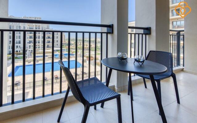 2 B/R Apt 425 Hayat Boulevard Townsquare