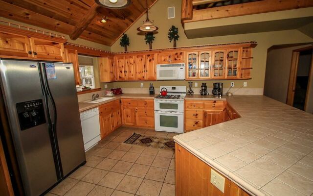 Heavenly Lodge-1422 by Big Bear Vacations