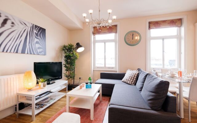 The Kensington Comeragh Nest - GA09