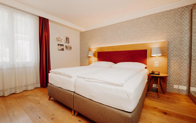 Parkhotel Schoenegg
