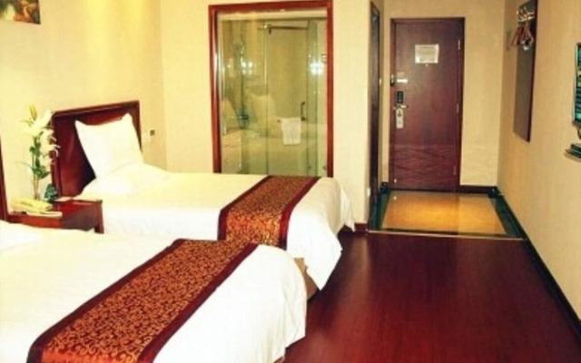 GreenTree Inn Dongtai Jianggang Yingbin Road Gangcheng Avenue Business Hotel