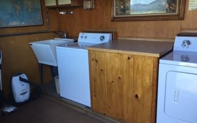 Canyon Cabins Lodging