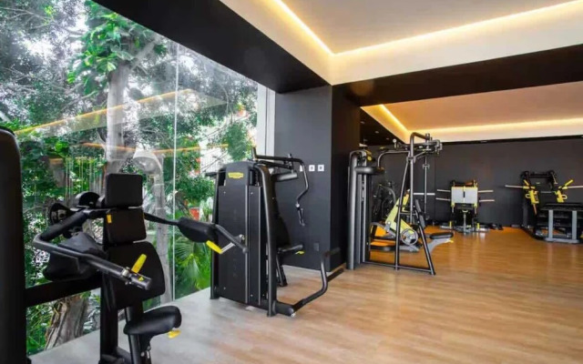 Soho PV Stunning Views Luxury Heated Rooftop Pool