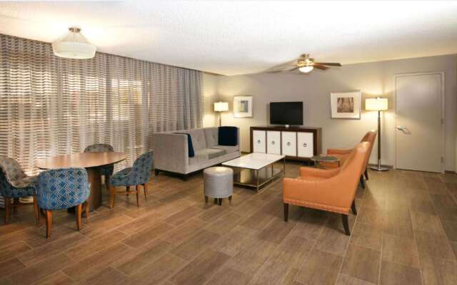 Doubletree by Hilton Bloomington - Minneapolis South