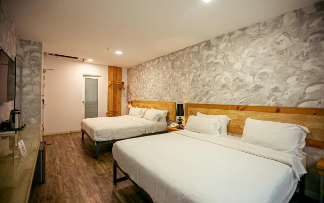 Chulia Mansion – Guest Rooms – George Town