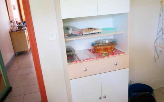 Studio in Sainte-anne, With Enclosed Garden and Wifi