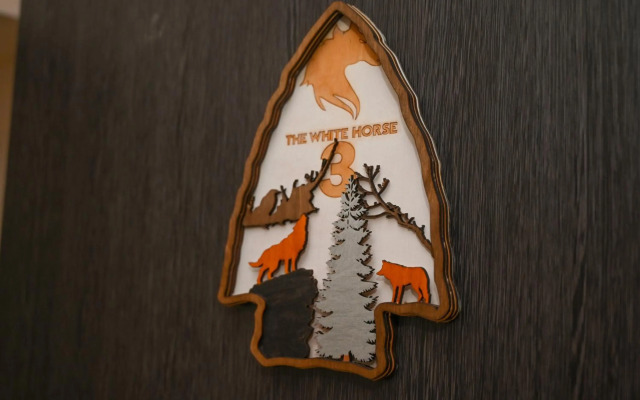 The White Horse Apartment 1