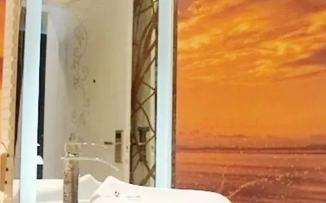 Yi Bai Hotel- Wuhan