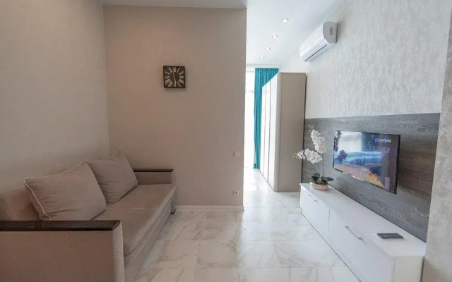 Apartment Sea Breeze on Belorusskaya Street