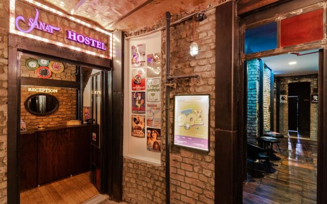 Sanat Hostel Taksim
